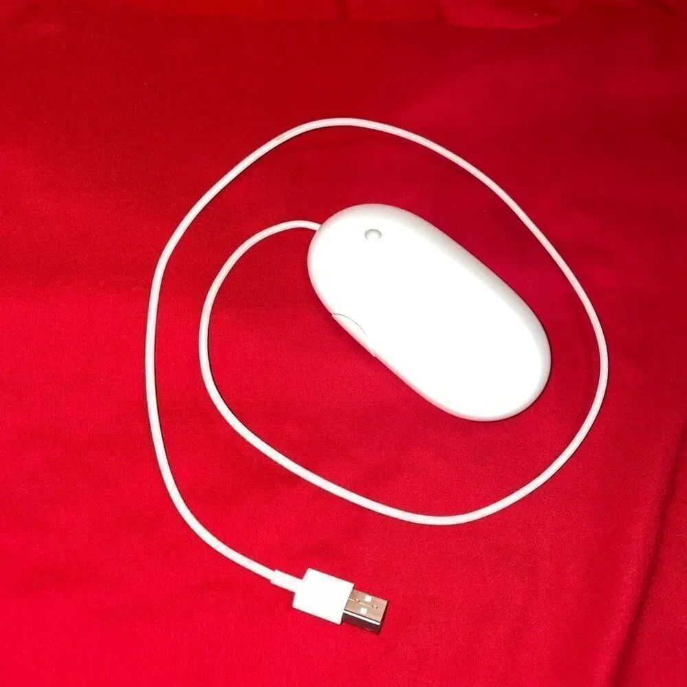 Apple Sleek White USB Mouse